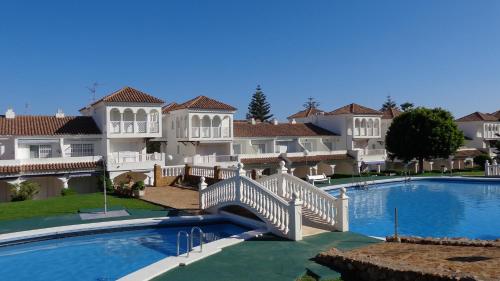 The swimming pool at or close to Alcossebre RESIDENCIAL ALANDALUS 5002