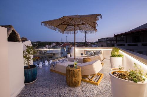 Balkón nebo terasa v ubytování SteMa Luxury Escape, Rooftop Jacuzzi & Panoramic Views