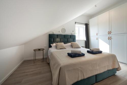 Posteľ alebo postele v izbe v ubytovaní Apartment Divine with sea view