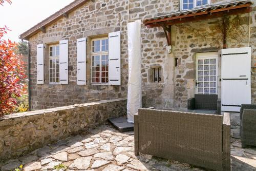 Το κτήριο όπου στεγάζεται  η παραθεριστική κατοικία