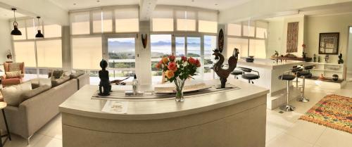 Gallery image of Lookout Lodge in Plettenberg Bay