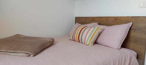 Voodi või voodid majutusasutuse Bitini Farm Apartment toas