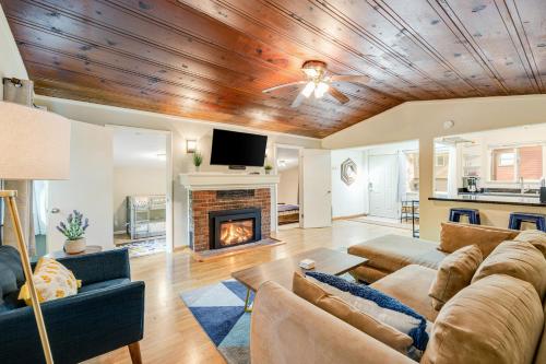 Float Home – Photos 3