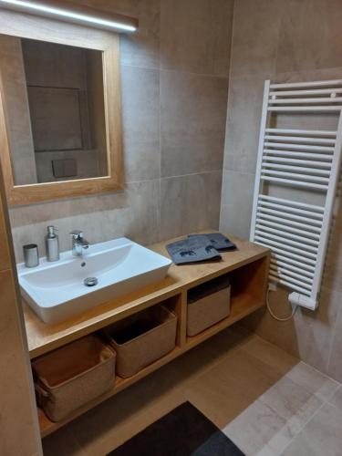 Koupelna v ubytování Apartmán AČKO Polanský Dvůr - Velké Karlovice