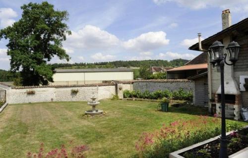 Gallery image of Chambres d hôtes de la Fontaine in Spoy