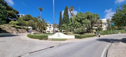 Κήπος έξω από το Albufeira Jardim by Umbral