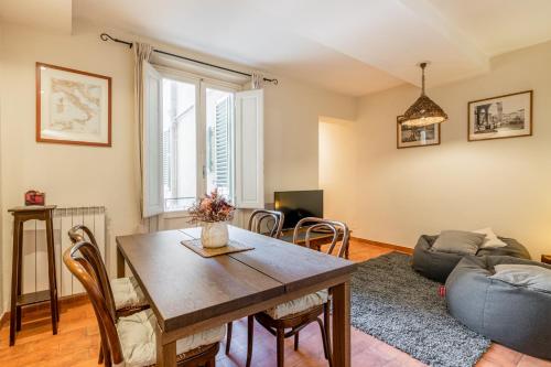 GuestHost - Mercato di Sant'Ambrogio Cozy Apartment