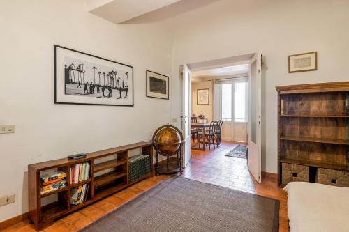 GuestHost - Mercato di Sant'Ambrogio Cozy Apartment