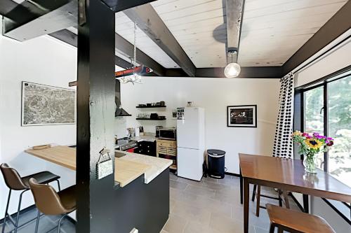 Scott Peak Lodges Condo – Photos 4
