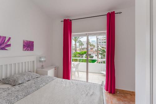 Postel nebo postele na pokoji v ubytování Apartment near the ocean and sun terrace
