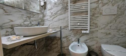 Koupelna v ubytování IL GIGLIO B&B