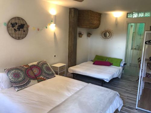Postel nebo postele na pokoji v ubytování apartamento Torreblanca del sol Beach