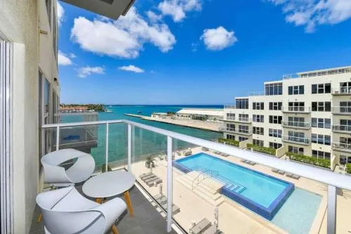 *NEW* 2Bd 2Bath APT with Ocean View, Pool, Gym picture