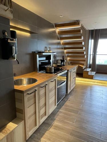 Dapur atau dapur kecil di 哲帆民宿大竹林金科乐方购物中心店