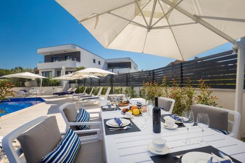 Villa Poseidon Rova ***** – Photos 3