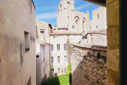 Cosy Apt With Balcony – Photos 3