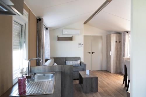 Гостиная зона в Chalets Eureka & Bloemenduin Koksijde