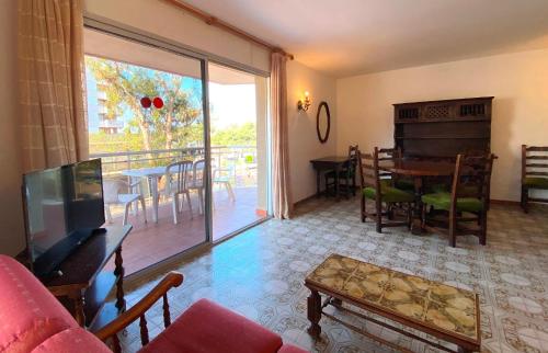 Gallery image of El Pinar Fuente Luminosa in Salou