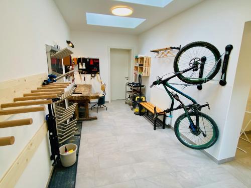 Pusat kecergasan dan/atau kemudahan kecergasan di Ribisel Apartments für Familien - Alpentherme inklusive!