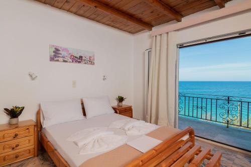 Φωτογραφία από το άλμπουμ του Agnadi Sea View Apartments στον Αλυκανά
