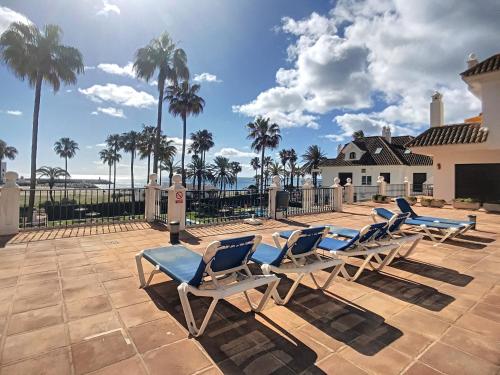 Duquesa Superb Seafront Apartment Marina Real