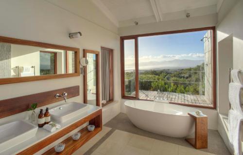Ванна кімната в Grootbos Private Nature Reserve
