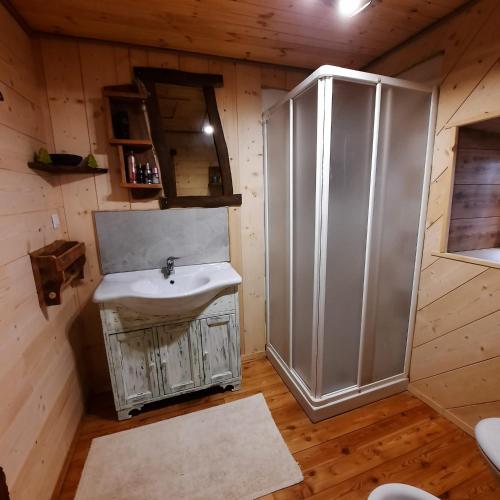 Koupelna v ubytování Baita Autentica - Your Mountain Holiday