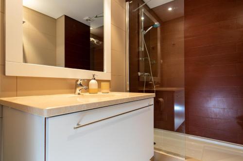 The Sunshine Apartment - Marina Village photo 3