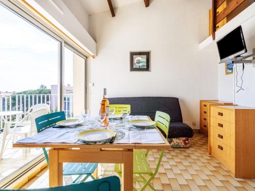 Studio Hameau de Pech I-2 by Interhome