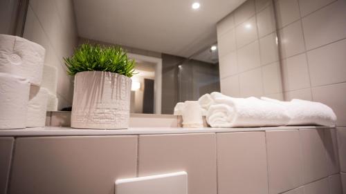 Kupaonica u objektu Oneloft Hotel