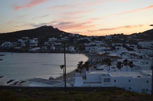 Revel Mykonos 6
