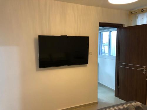 TV a/nebo společenská místnost v ubytování Perfect House