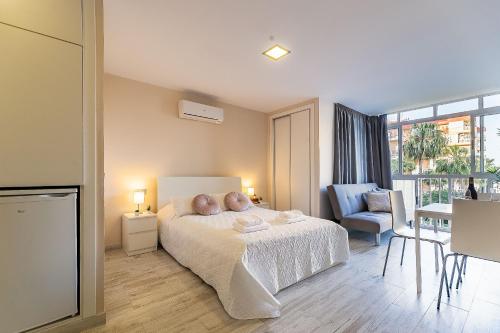 Sun Coast Benalmádena -- Superb studio near the beach with breakfast photo 3
