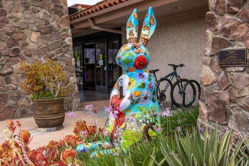 a statue of a bunny in a garden at Best Western Plus Thousand Oaks Inn in Thousand Oaks