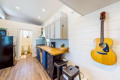 Little Moon Cottage on Table Rock – Photos 2