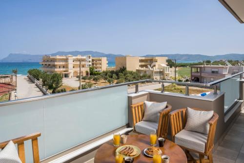 INDIGO BLUE Seaside Deluxe Apartments