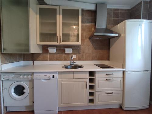 Η κουζίνα ή μικρή κουζίνα στο Precioso y céntrico piso en Villasana de Mena