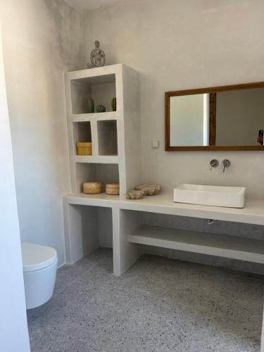 Koupelna v ubytování Levantes Villa Panagia beach