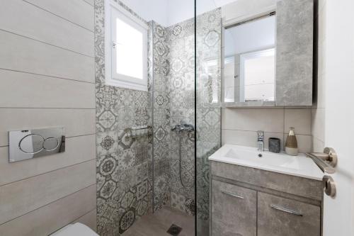 Et badeværelse på Eutuxia Rooms & Studios