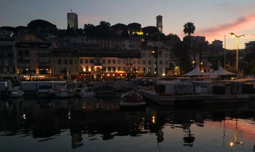 Beau meublé 3 pièces 60 m² Cannes Le Suquet photo 18