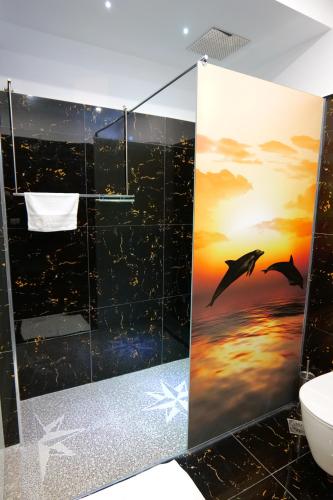Gallery image of Oceanic Overview Suites in Sarandë