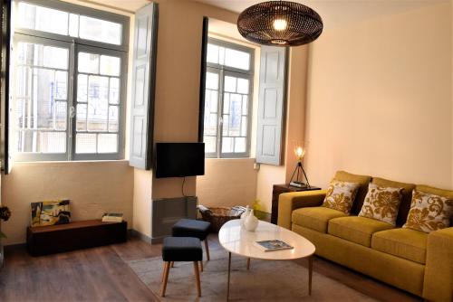 RIBEIRA CHARMING APARTMENTS