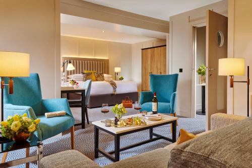 Posezení v ubytování Westport Coast Hotel