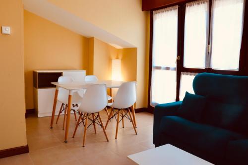 Posedenie v ubytovaní Apartaments La Reserva Premium