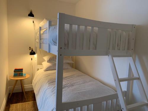 West Street Theatre Flat – Photos 4