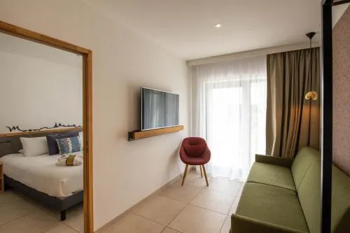 Mercure Avignon TGV Hotel & Spa photo 20