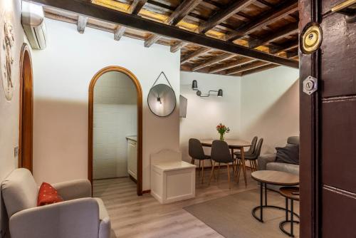 Giubbonari 23 - FromHometoRome