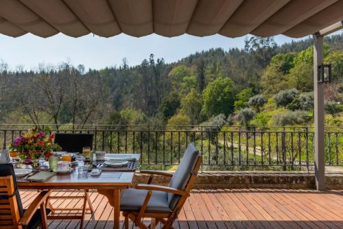 Φυσικό τοπίο κοντά σε αυτή η εξοχική κατοικία