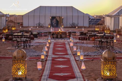 Majoituspaikan I Sahara Camp ravintola tai vastaava paikka