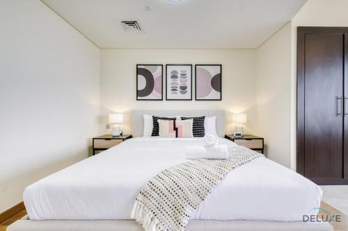 Calm Studio at Sky Gardens DIFC by Deluxe Holiday Homes